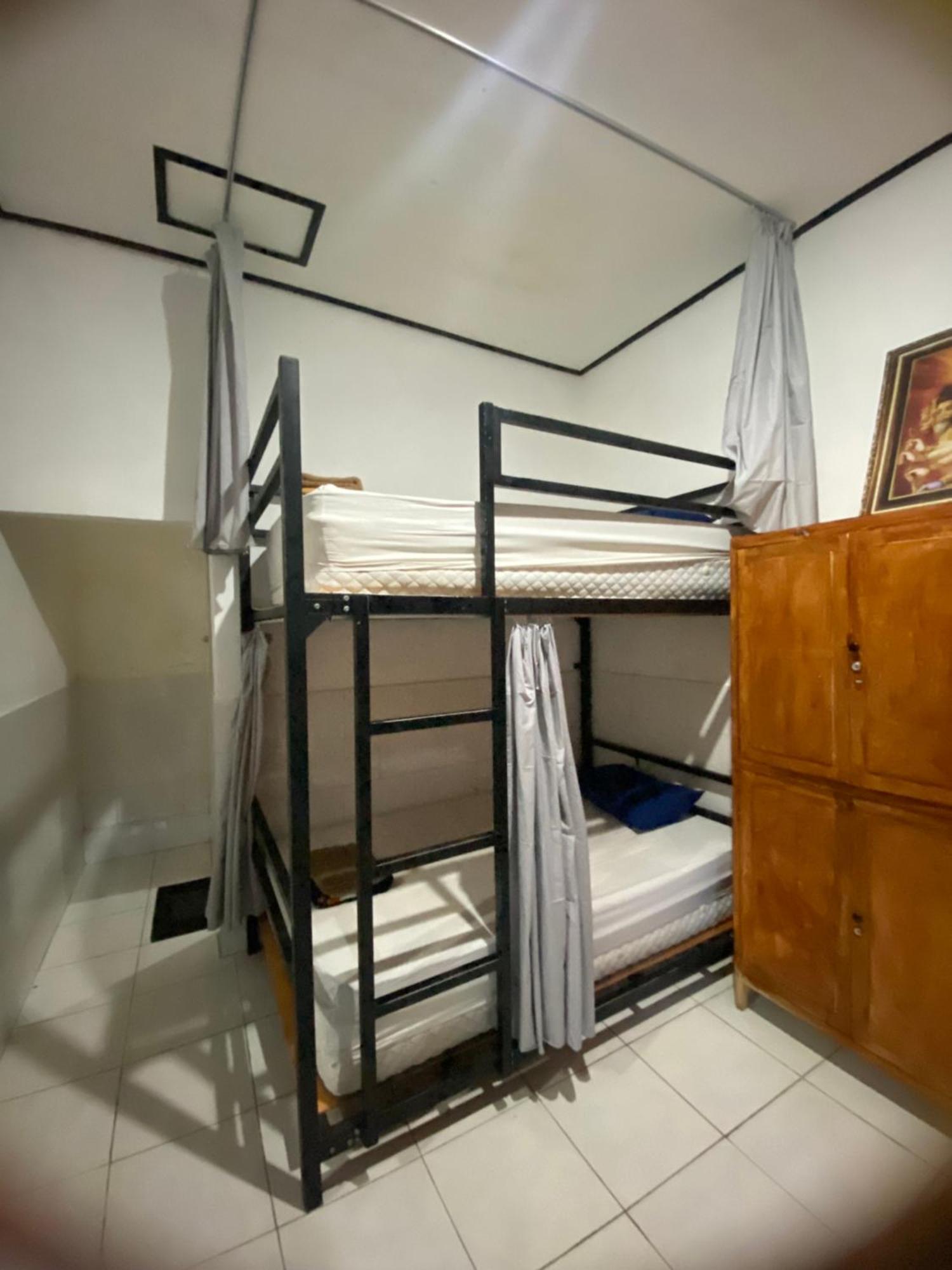My Art Hostel Batununggul Εξωτερικό φωτογραφία