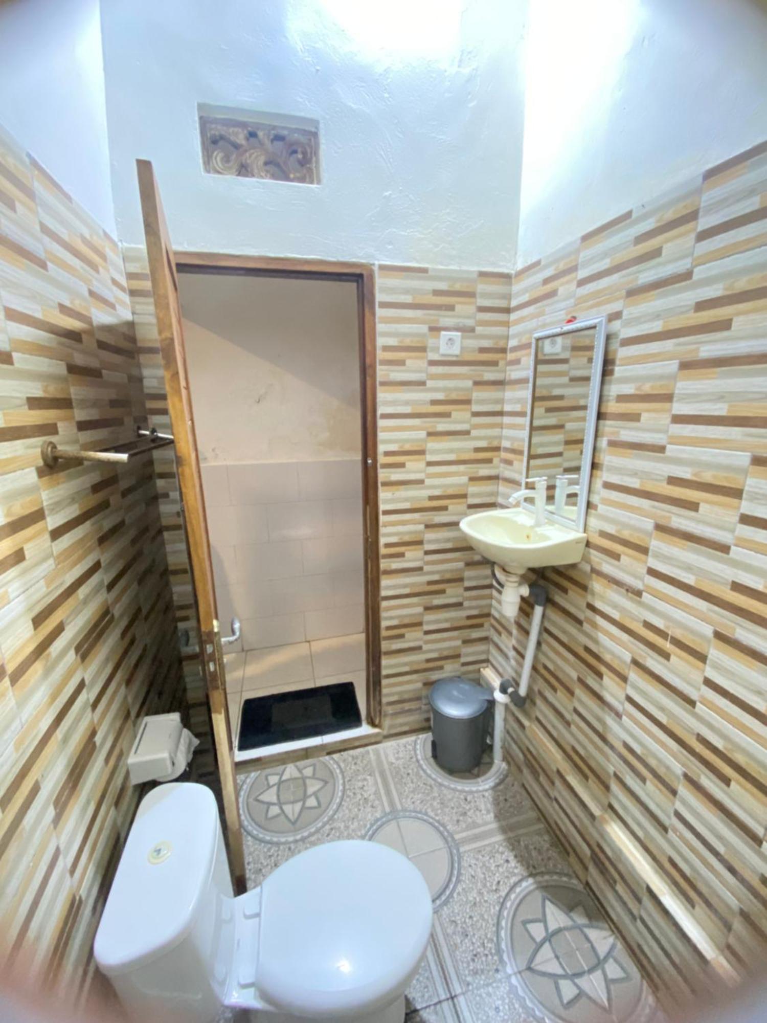 My Art Hostel Batununggul Εξωτερικό φωτογραφία