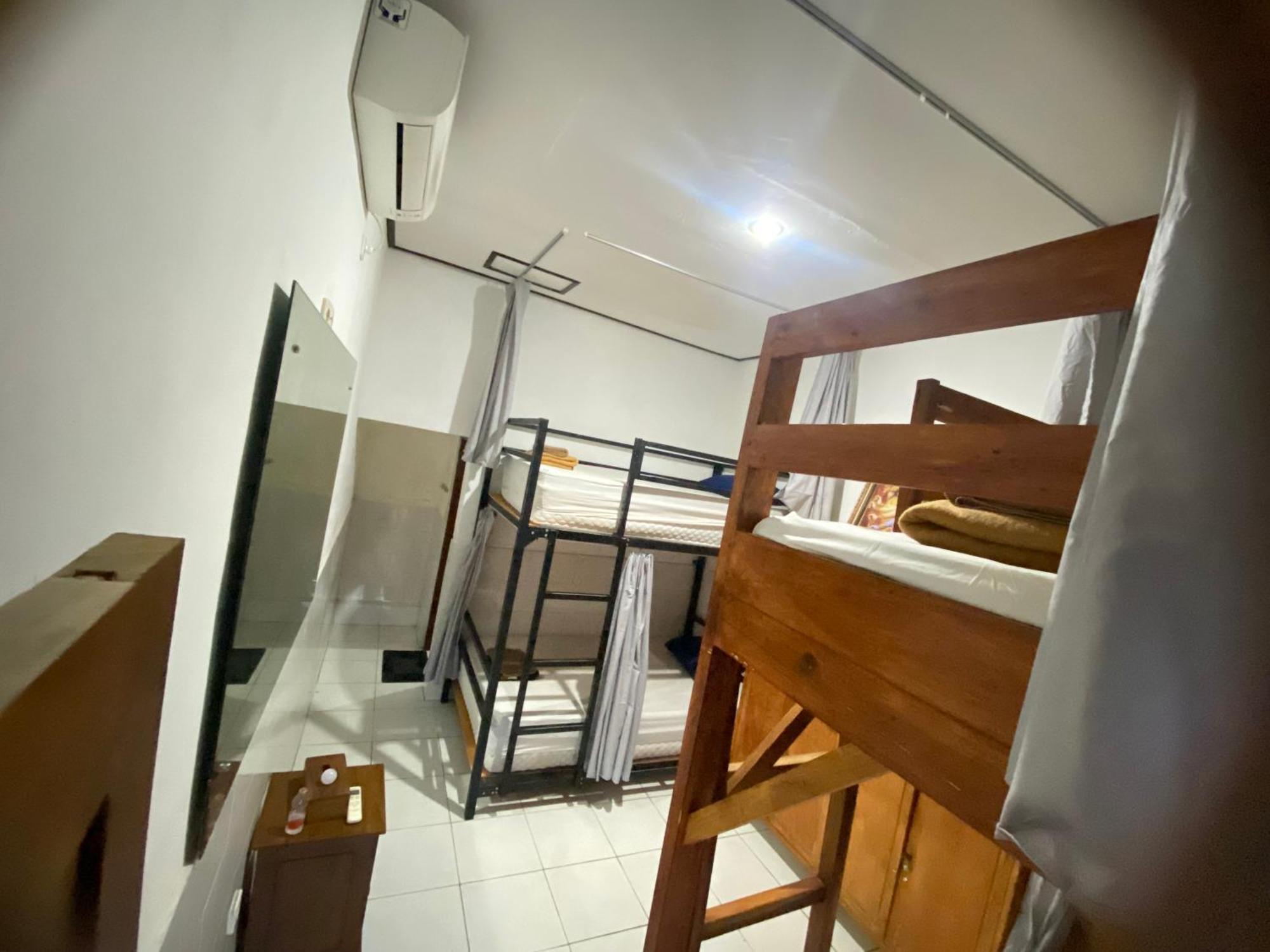 My Art Hostel Batununggul Εξωτερικό φωτογραφία